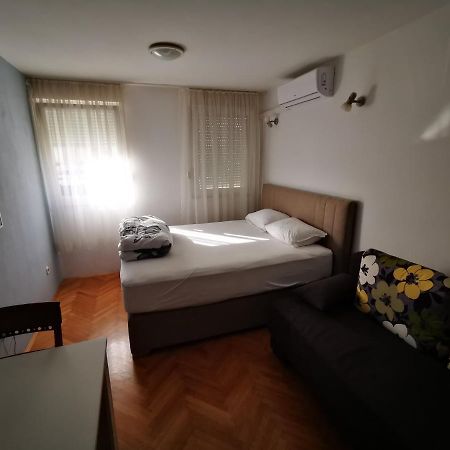 Studio Apartment Zen سبليت المظهر الخارجي الصورة
