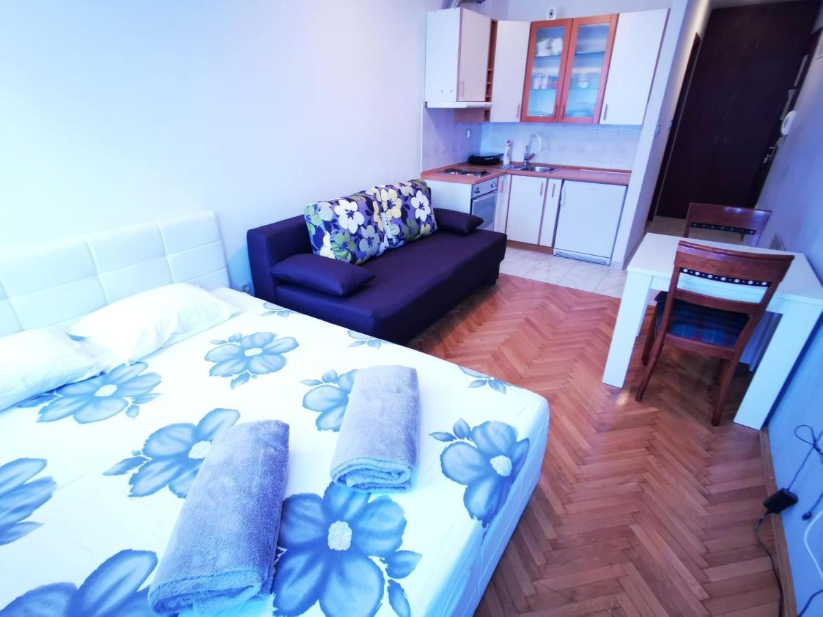 Studio Apartment Zen سبليت المظهر الخارجي الصورة